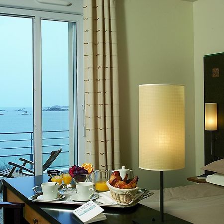 L'Hotel De Carantec Bagian luar foto